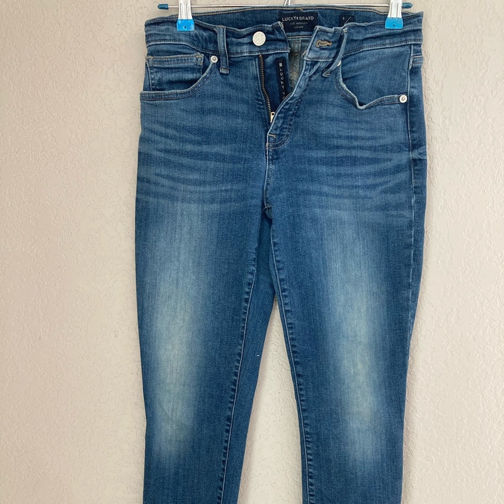 Lucky Brand Mid-rise Jeans (6/28 reg)
